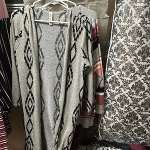 Long Aztec coverup with pockets